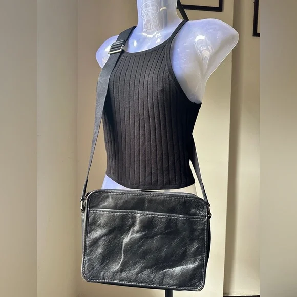 COACH Crossbody Bag - Picture 3 of 9